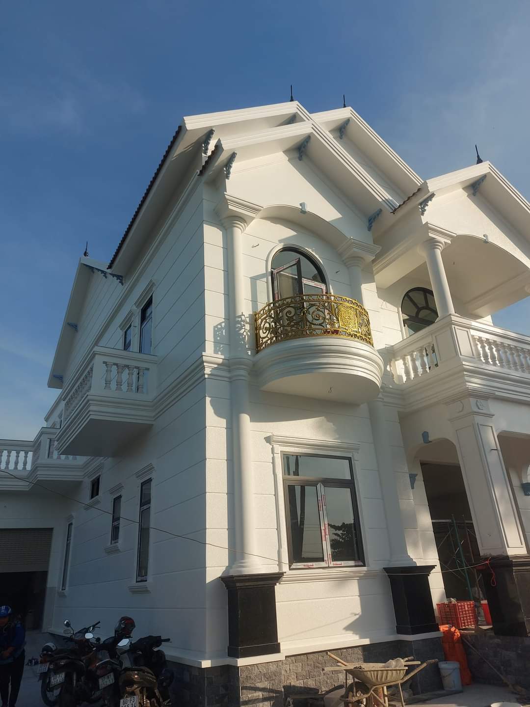 Thợ làm nhôm kính bình dương | 0978906578