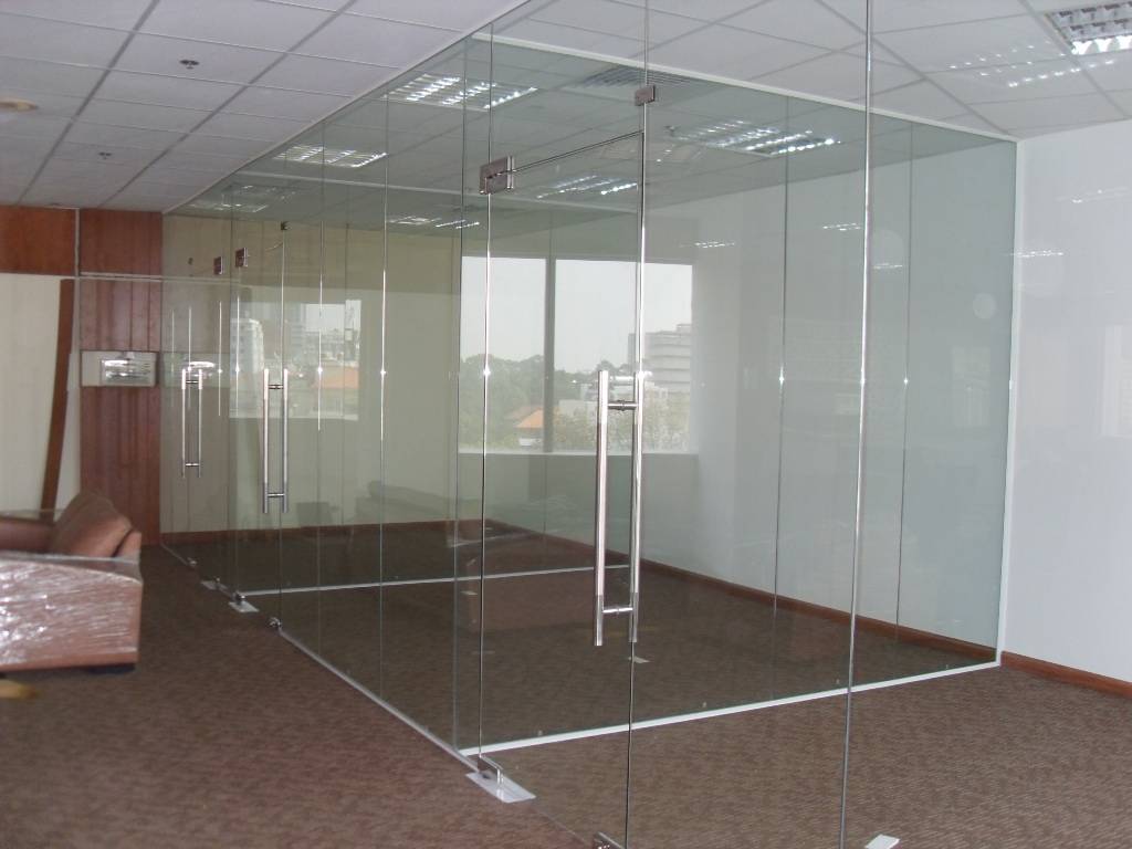 Kính Cường Lực Bình Dương