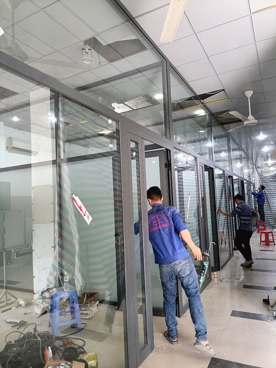 Vách nhôm xingfa Bình Dương